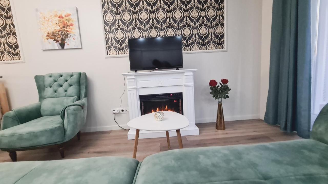 5* Luxury Near Avram Iancu Sq New. Private Parking Apartment Cluj-Napoca Ngoại thất bức ảnh