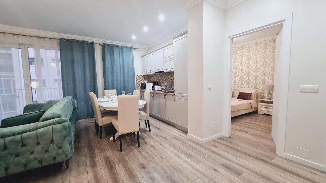 5* Luxury Near Avram Iancu Sq New. Private Parking Apartment Cluj-Napoca Ngoại thất bức ảnh