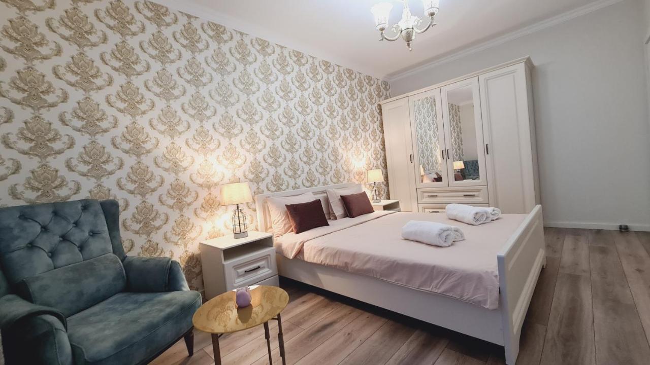 5* Luxury Near Avram Iancu Sq New. Private Parking Apartment Cluj-Napoca Ngoại thất bức ảnh
